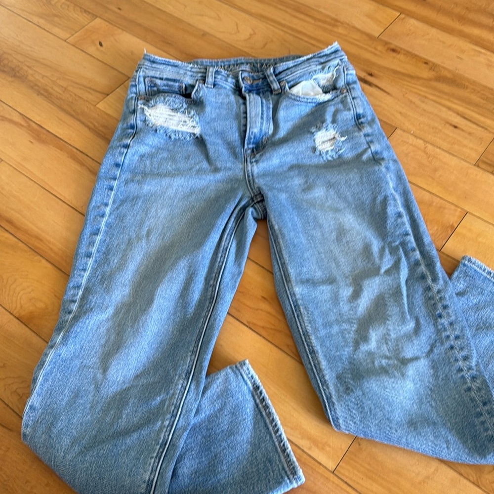 AE mom straight Jean